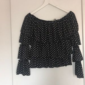 Off shoulder spotty top